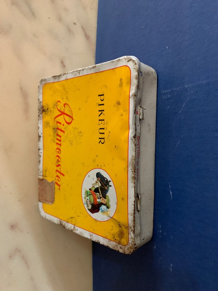 VINTAGE EMPTY TIN BOX CIGAR COLLECTION PIKEUR RHYTHMESTER