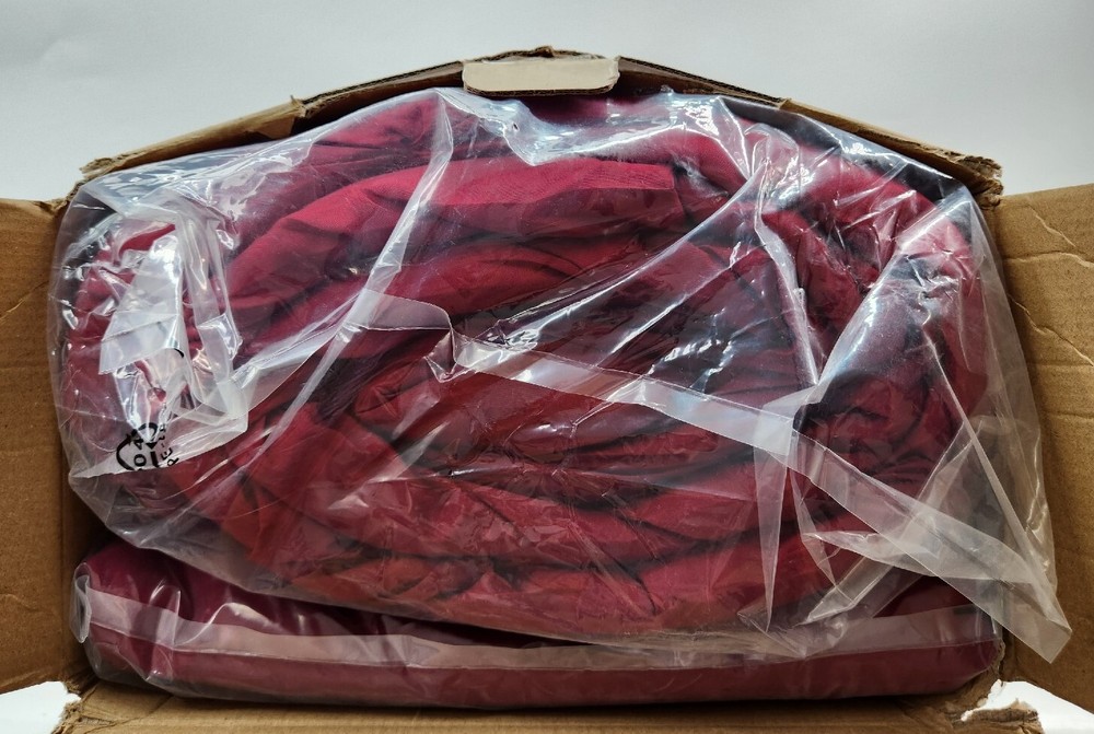 Bedsure Bed in A Bag Solid Pintuck D2 88x88 Full/Queen Comforter- Red