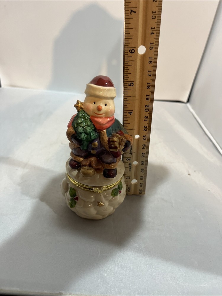 Holiday Décor Snowman Hinged Christmas Trinket Box with Tree