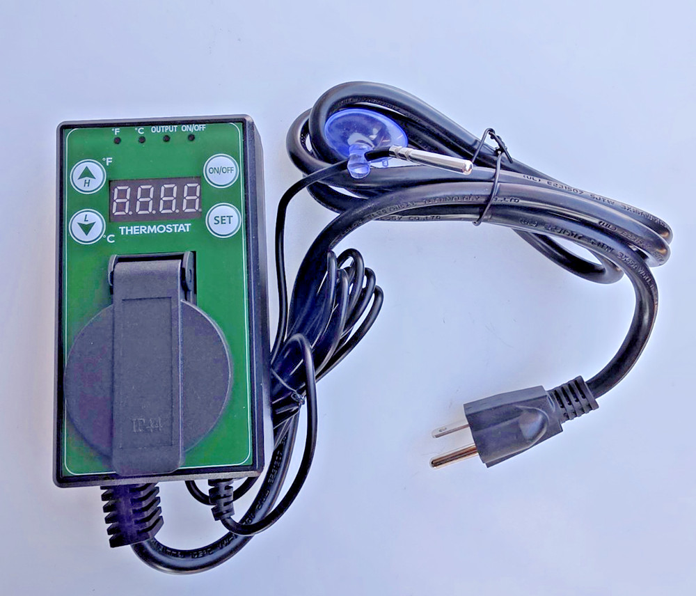 Digital Temperature Controller Thermostat w/ Probe Plug Outlet IP44, NEW