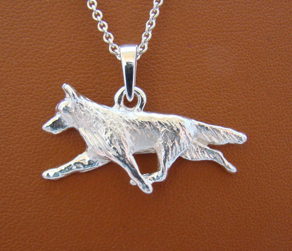 Small Sterling Silver German Shepherd Dog Gating Study Pendant