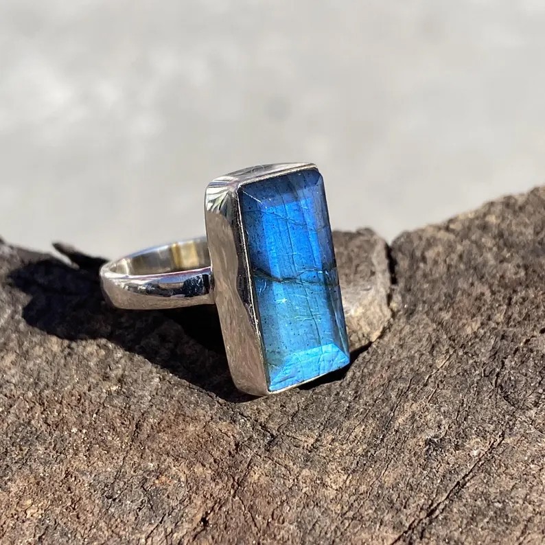 Solid 925Sterling Silver Labradorite Blue Flash Rectangle Gemstone Handmade Ring