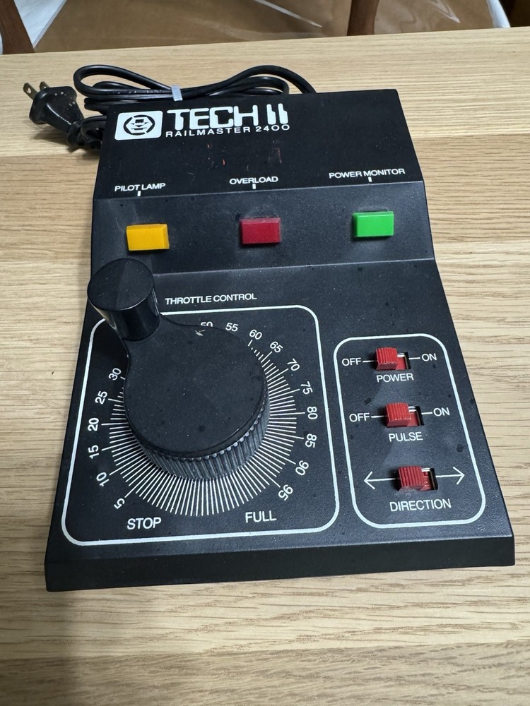 MRC Tech II Railmaster 2400 Model Train Control
