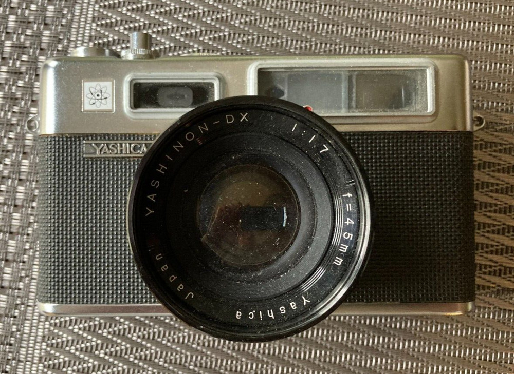 Yashika Electro 35 SLR 35mm Camera Serial # 8036993, untested