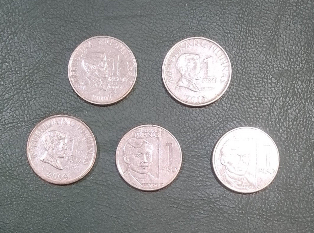 Philippines One Peso Coin x 5 - Circulated - Five Different dates
