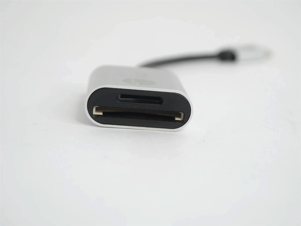 SIIG USB-C 2-in-1 Card Reader For SD & Micro SD-Silver .Free Shipping