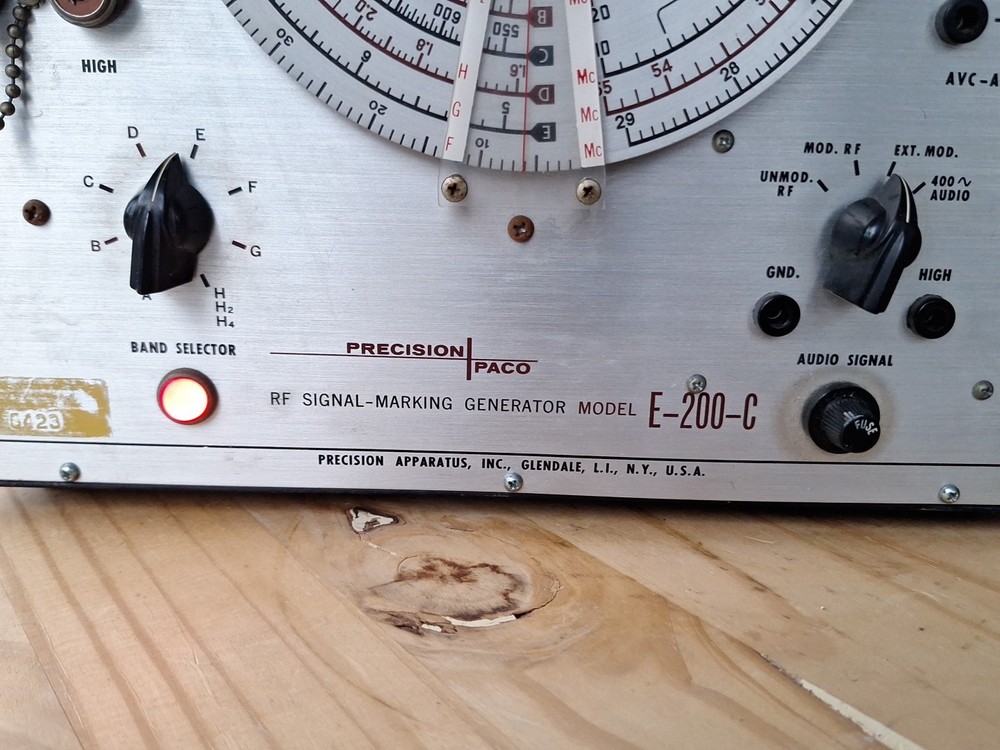 Vintage PRECISION PACO E-200-C RF SIGNAL-MARKING GENERATOR Untested