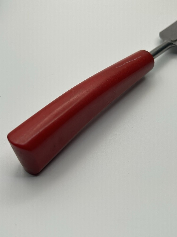 Vintage A&J Red Bakelite Handled Flat~Icing Spatula 12.5"