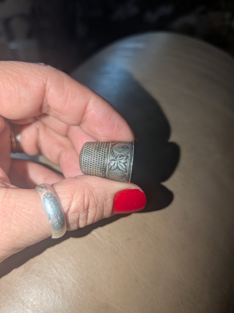 antique sterling silver thimble 10