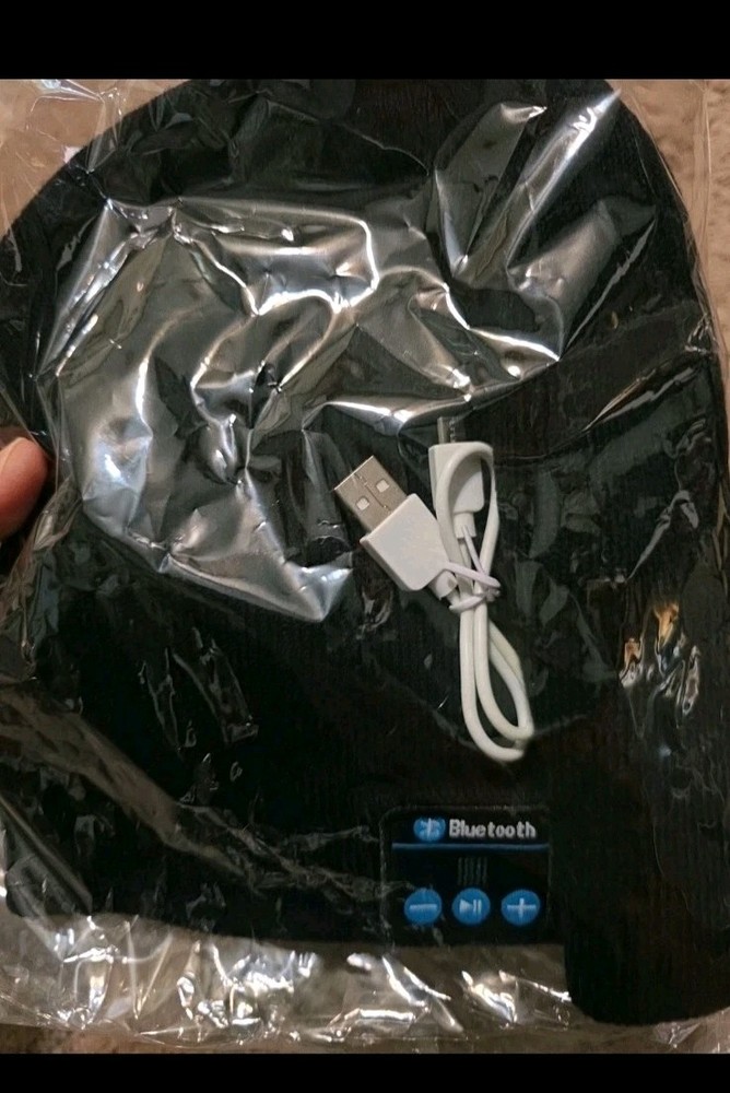 Bluetooth Beanie/Hat USB