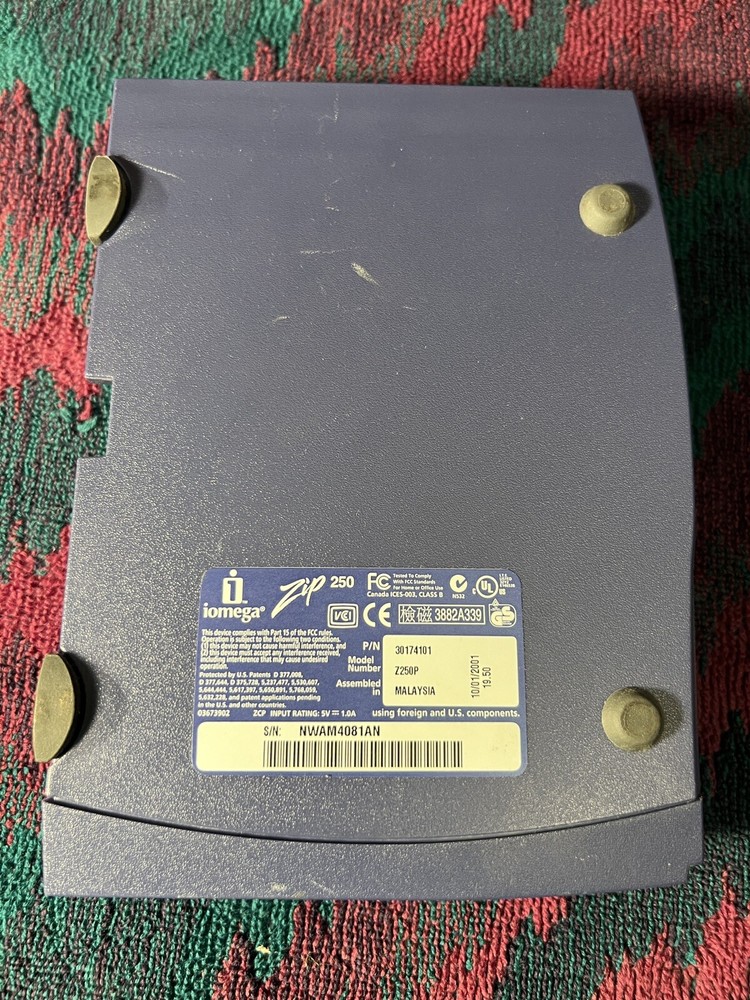 iomega Zip 250 External Drive Z250P Untested