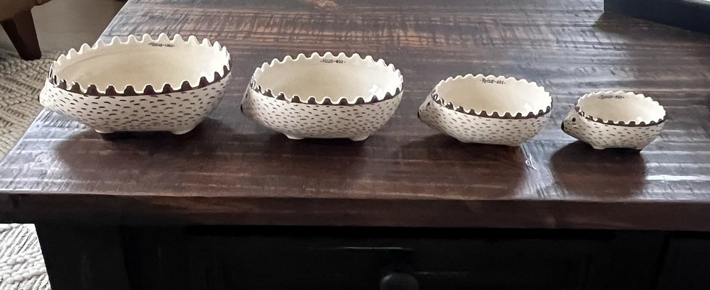 Creative Co-Op Hedgehog Measuring Cups 4 Sizes