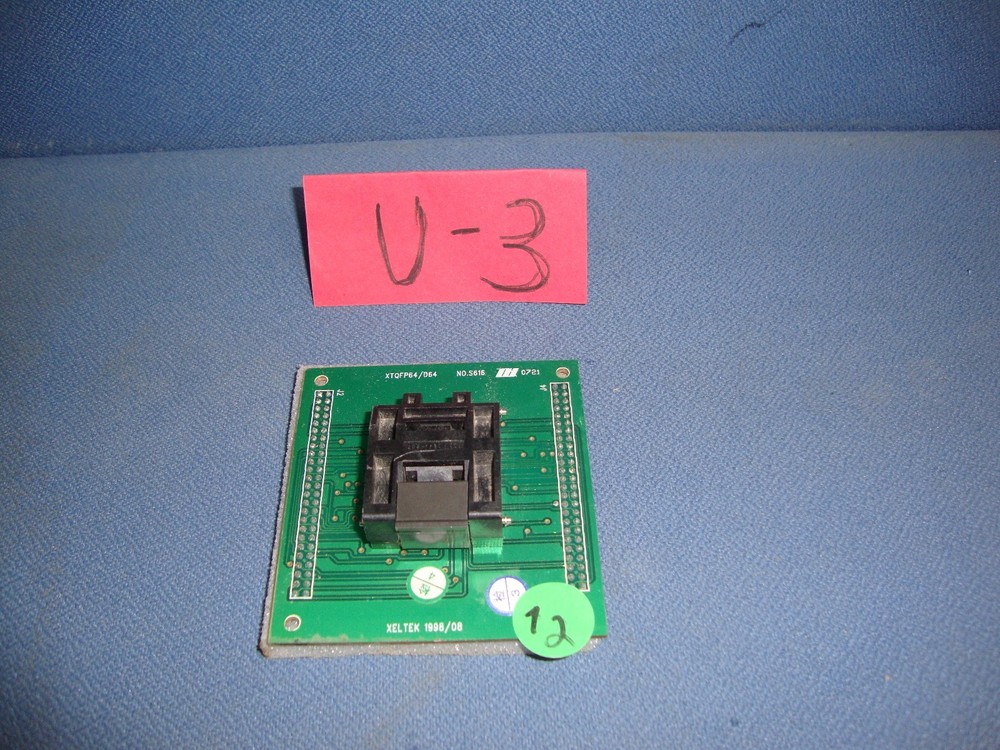 Xeltek XTQFP64/D64  with IC51-0644-807 Socket Adapter
