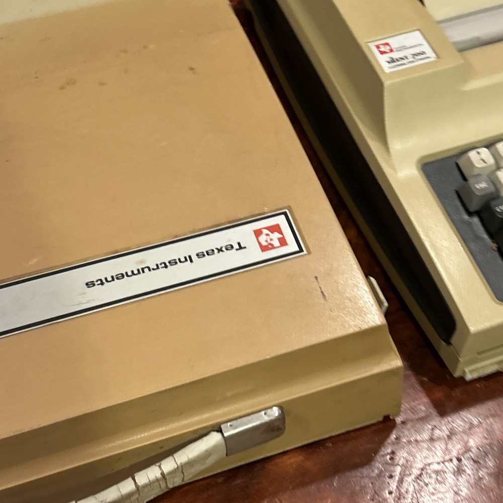 Texas Instruments Silent 700 Model 745 Portable Data Terminal – Working