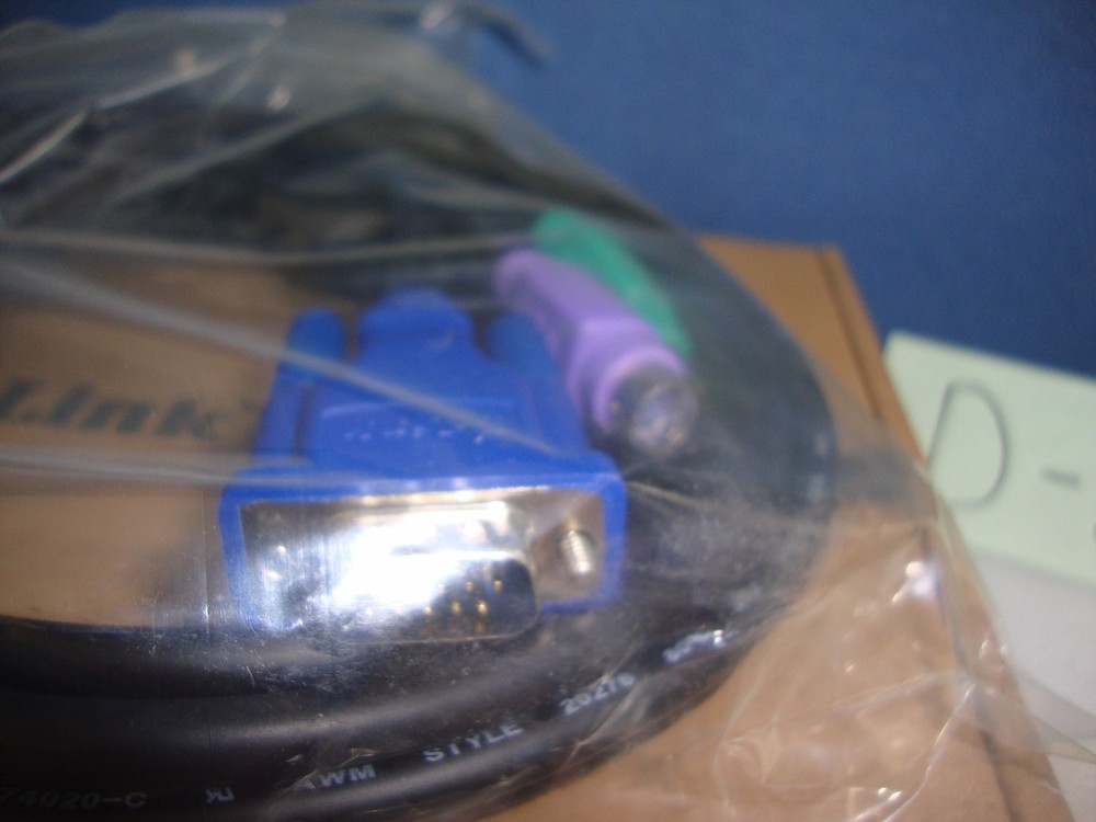 D-Link DKVM-CB5 - keyboard / video / mouse /KVM/ cable - 15 ft