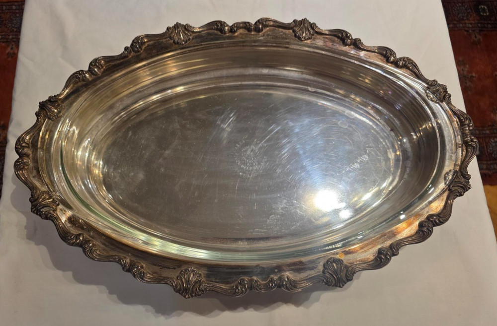 Silver Plated Oval Footed Serving Dish w/Pyrex 3qt Glass Insert 20" x 13"