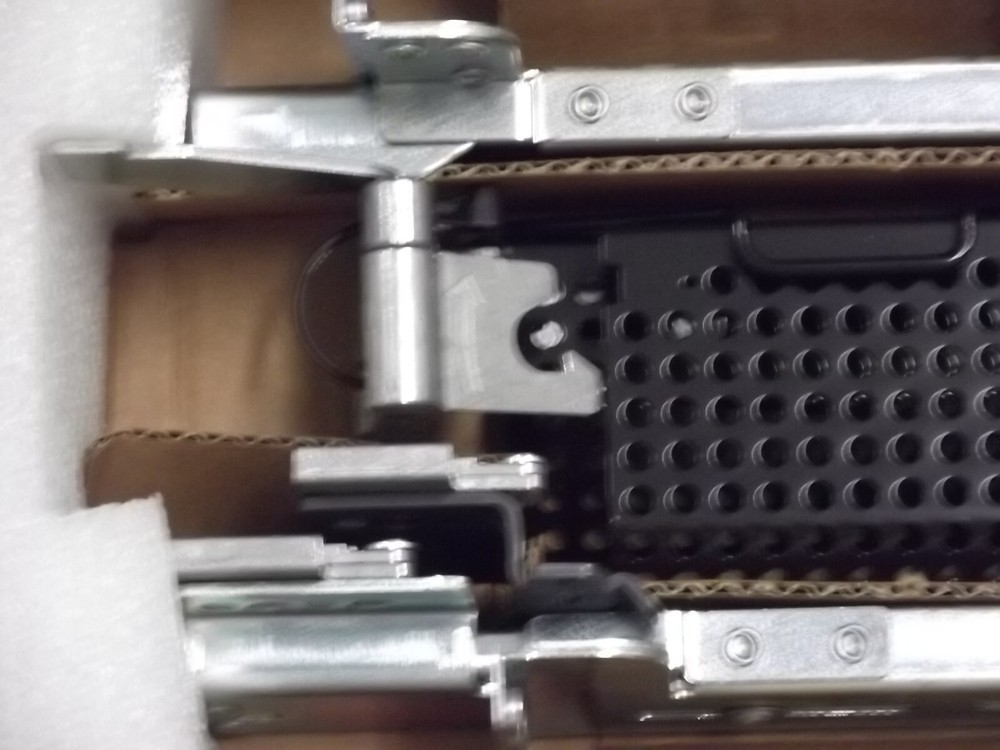 DELL POWEREDGE SERVER RACK RAIL KIT PE2650 V2