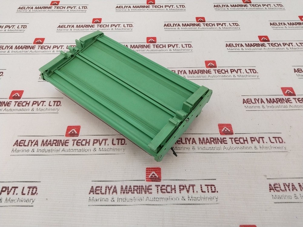 LYNGSO MARINE SAM 401 Dual System Bus Module