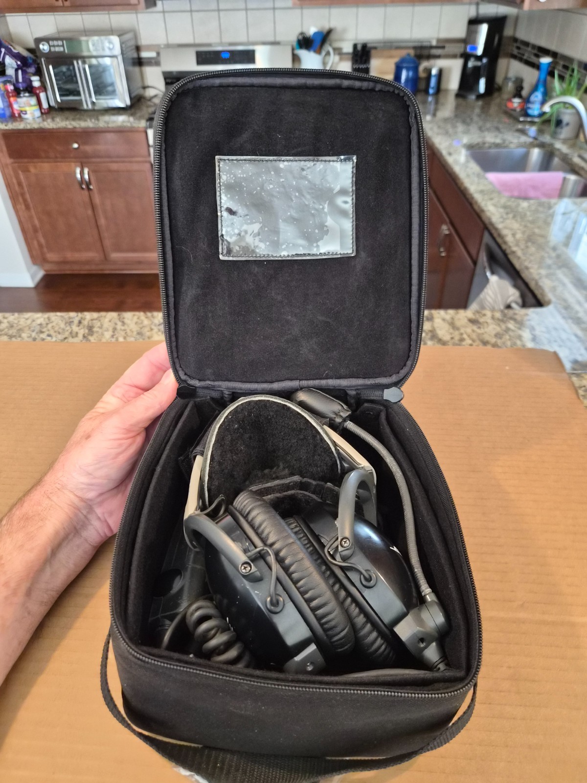 Bose Aviation Headset AH/ANC 32108) - Active Noise Cancelling