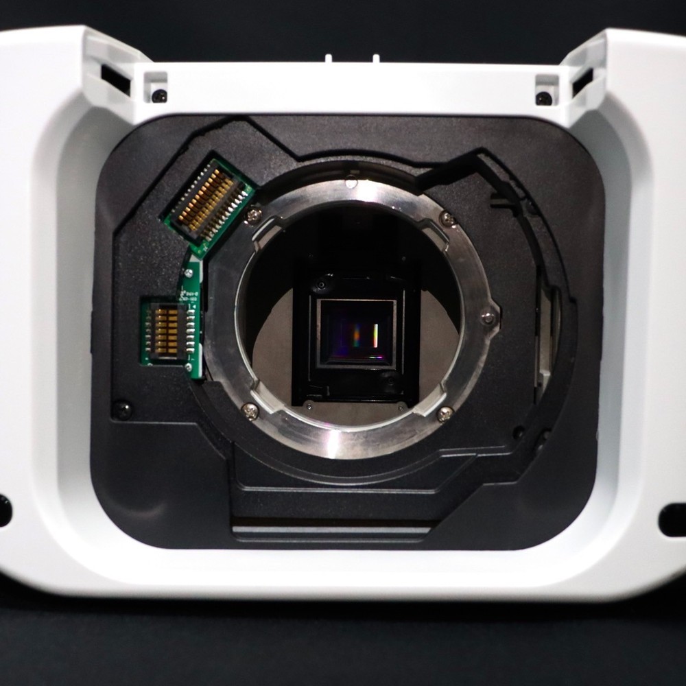 Epson EB-G7800 Projector Ceiling Mount / Remote / Cable Included