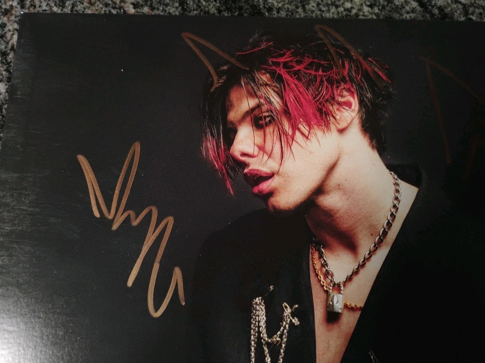 Yungblud signed autographed Pink Vinyl LP And Signed Photo (2 ITEMS SIgned!!)