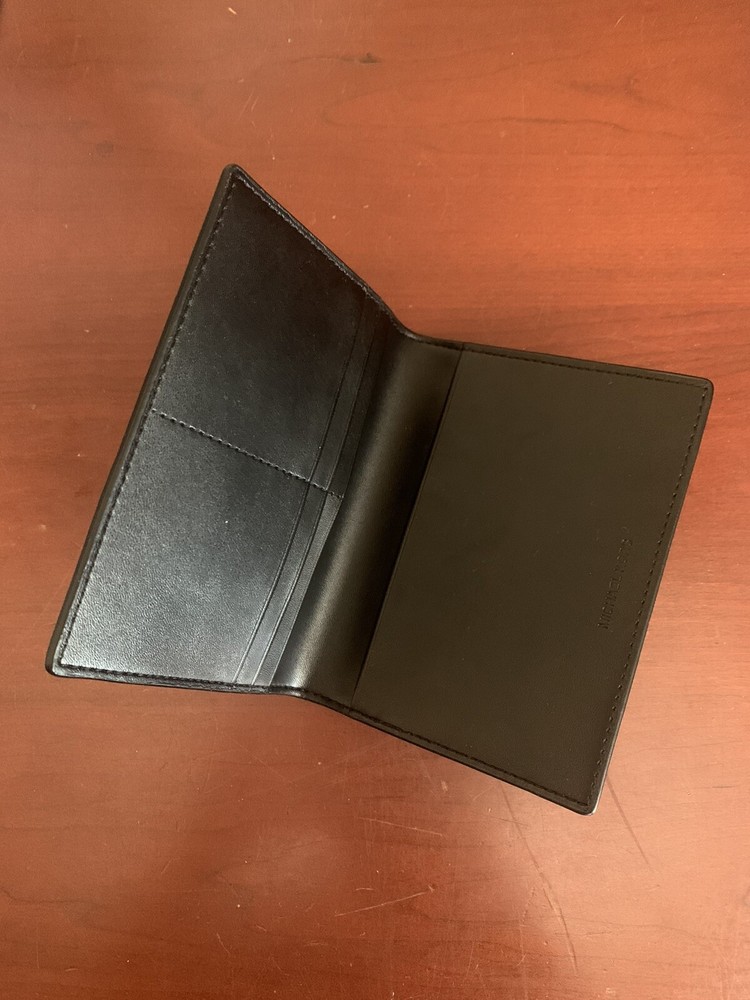 Michael Kors Gifting Passport Case - Black