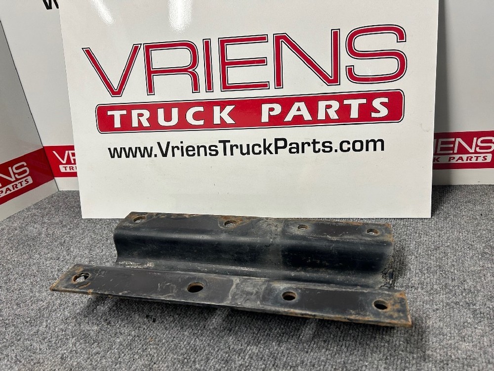 KENWORTH K276-1553 BRACKET-CROSSMEMBER