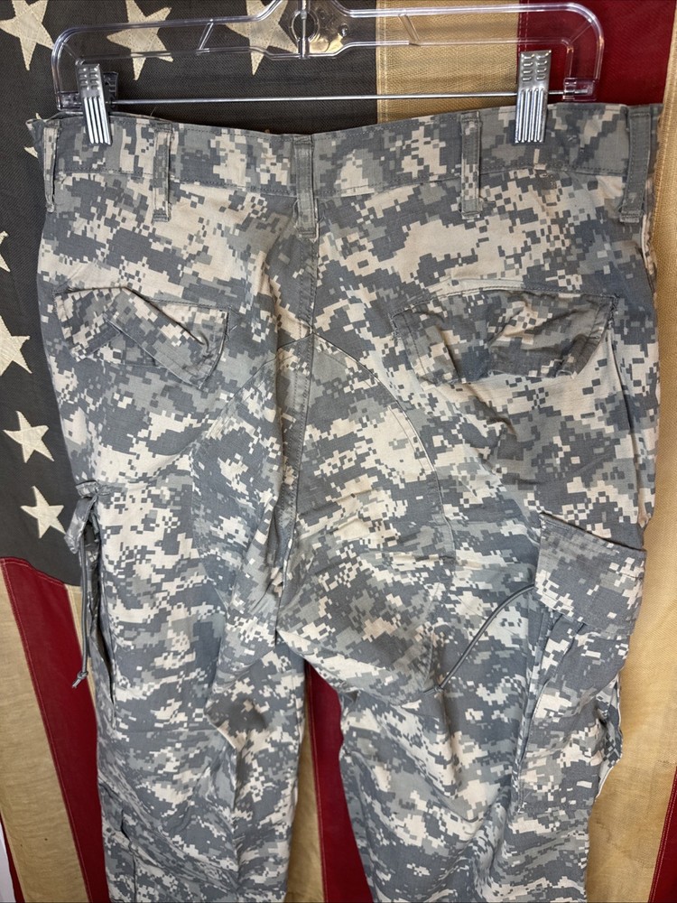 Medium Short - Army Combat Pants ACU Digital Camo USGI 5669