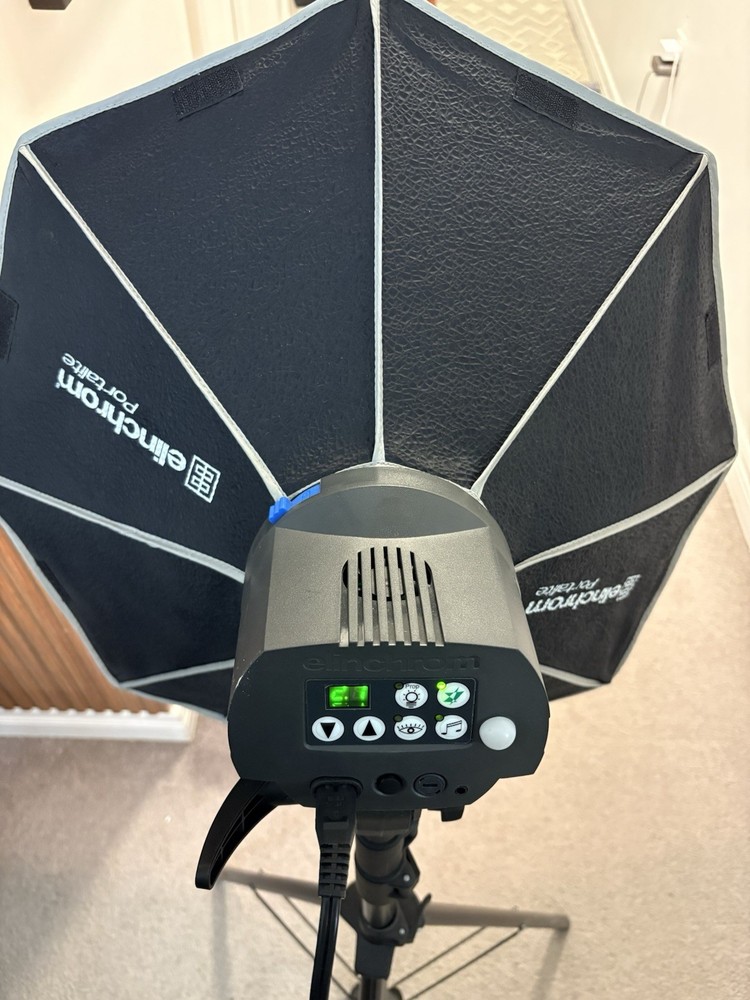Elinchrom D-Lite RX One/One Softbox To Go Kit