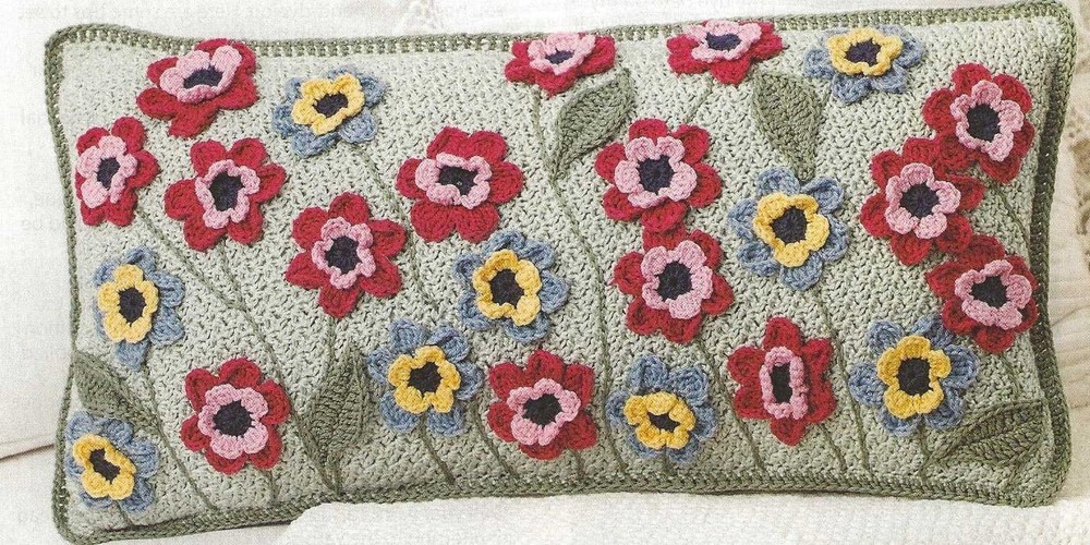 Pillow (P122) Vintage  crochet  pattern