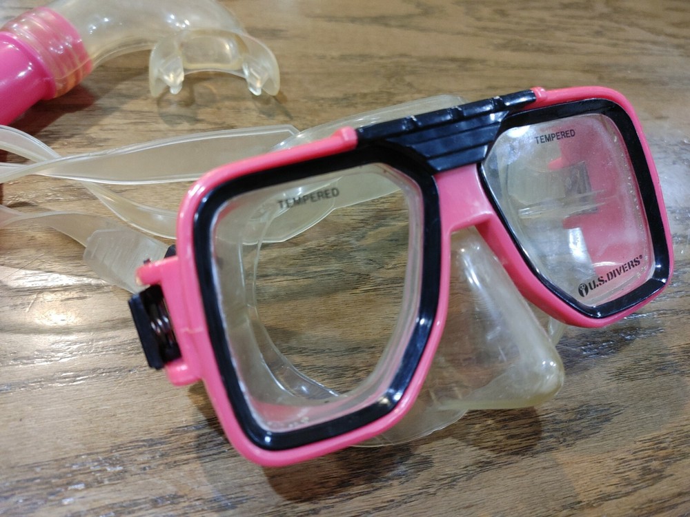 US Divers Bimini Pink Snorkle And Mask Set