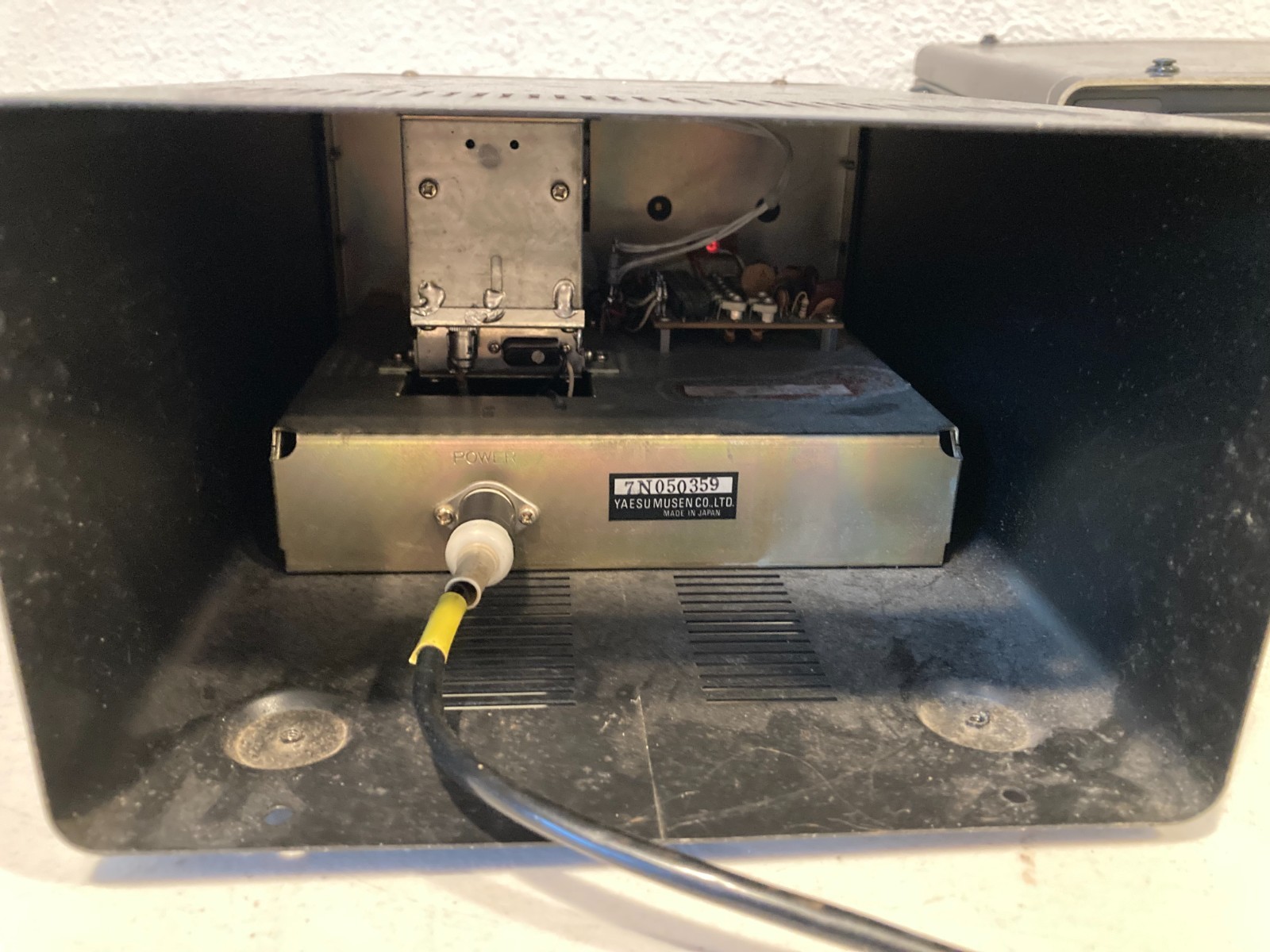 Yaesu FT-301 HF Amateur Radio Transceiver Solid-State W/ FV-301 VFO