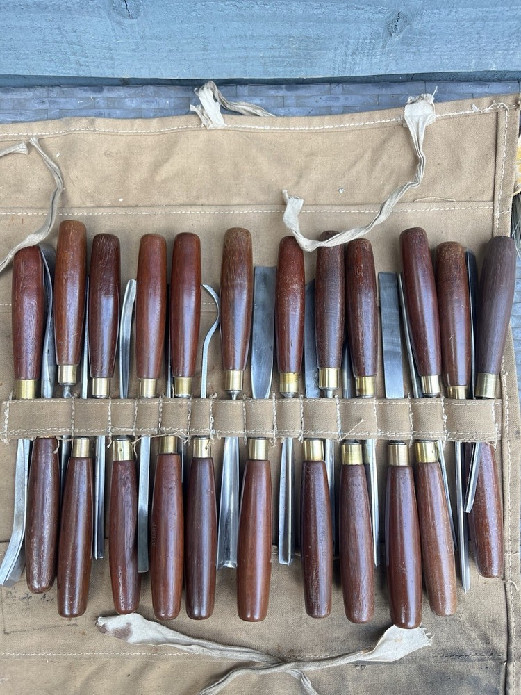 Lovely Antique Set Of 23 Marples & Sons Carving Chisels Gouges In Roll