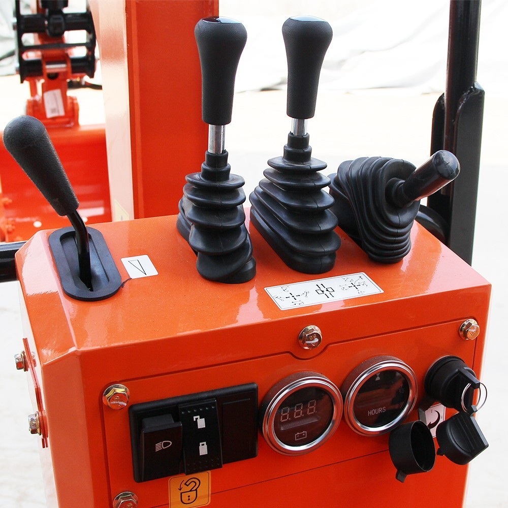 1.2 Ton Mini Excavator +2 Attachment B&S Engine & Pilot Control System EPA