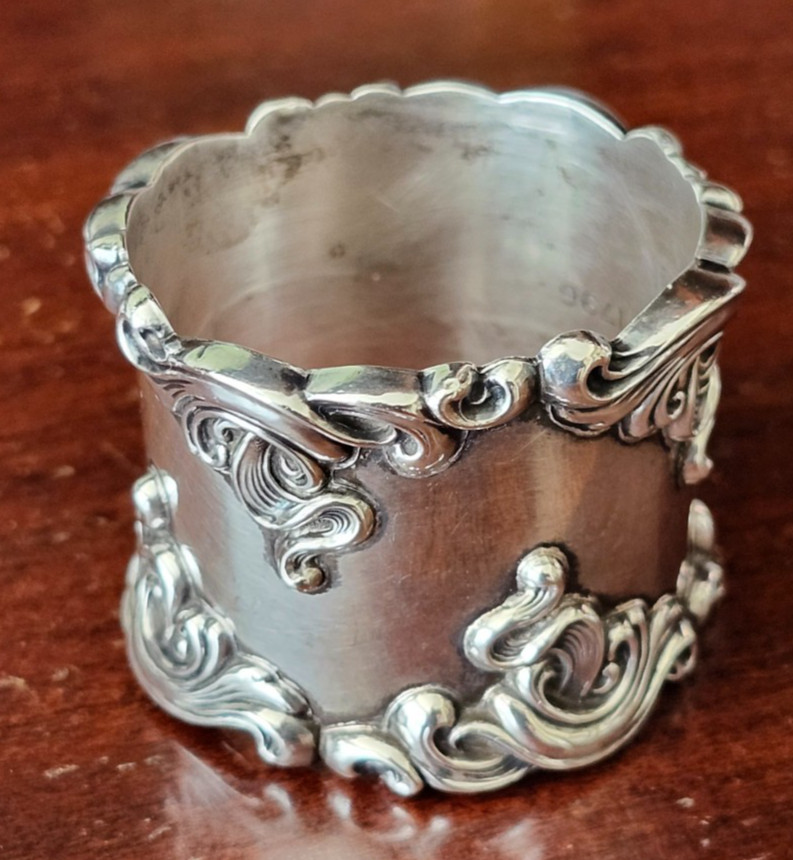 STERLING SILVER LARGE NAPKIN RING ~ ROCOCO ~"CHARLES HAVENS" SCRIPT