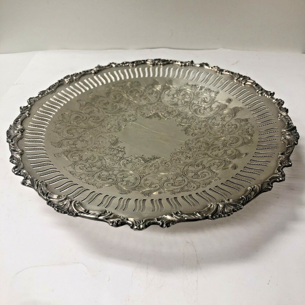 Oneida Silver Plated Round Footed Serving Plate D: 12 1/4”