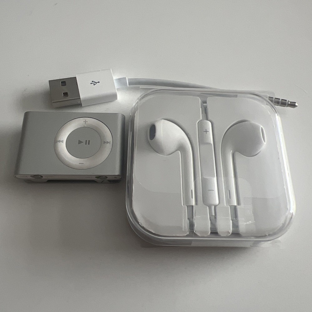Apple iPod shuffle 2nd Generation Silver NEW BATTERY INSTALLED
