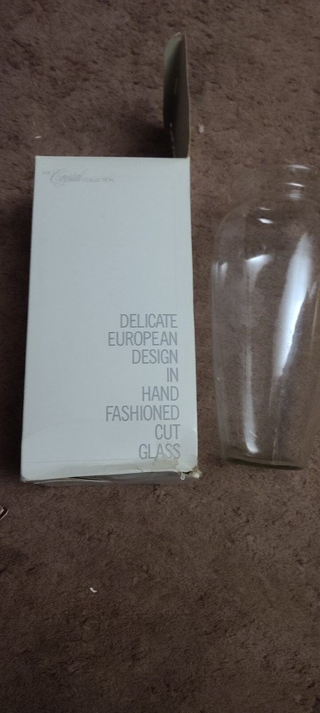Vanessa 12 Inch Vase The Crystal Collection