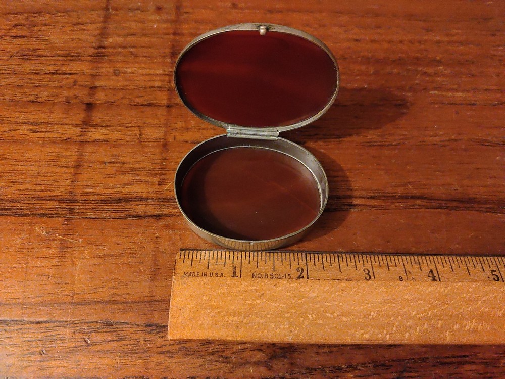 Antique Lacquer Snuff Box.