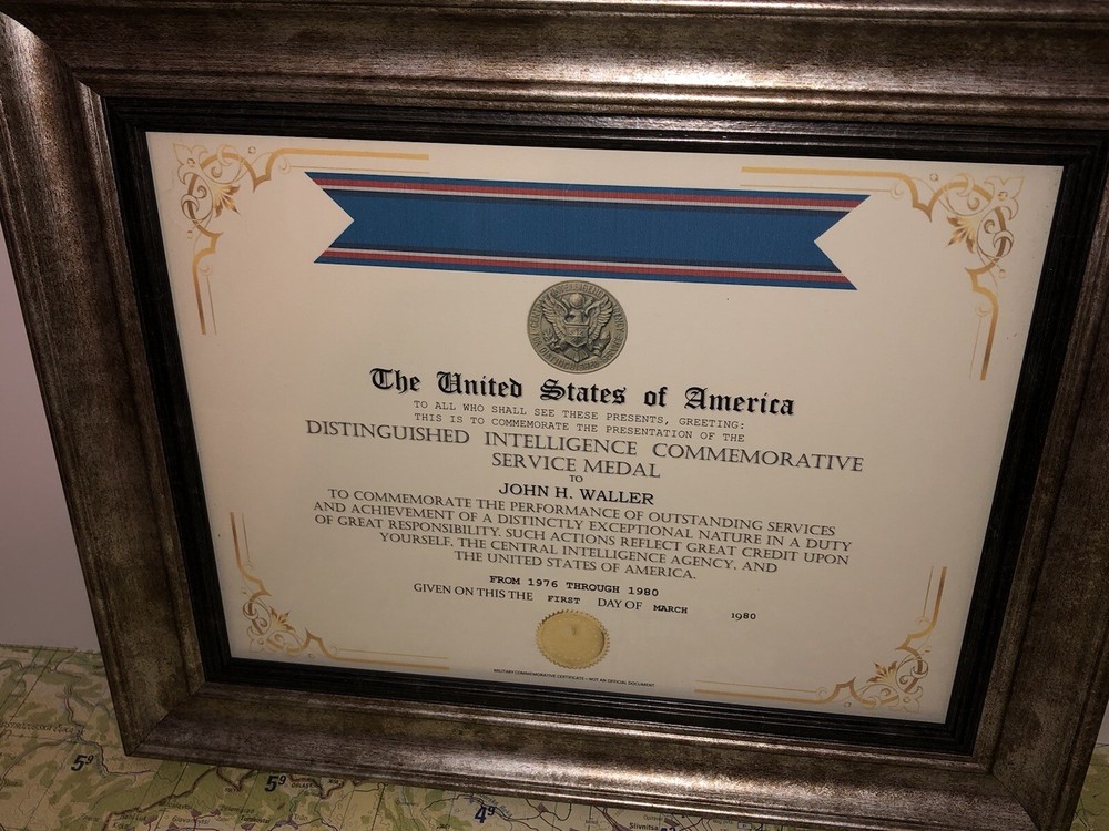 CIA - DISTINGUISHED INTELLIGENCE COMMEMORATIVE SERVICE MEDAL CERTIFICATE Type-1