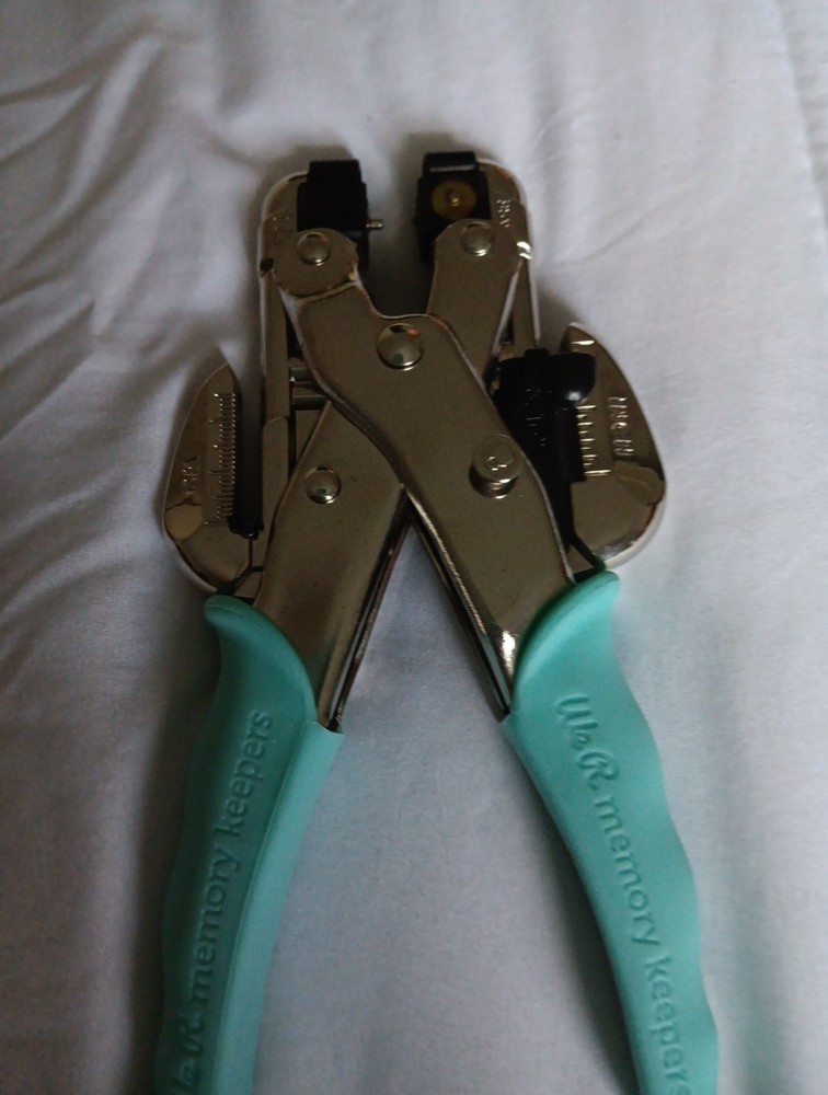 We R Memory Keepers Cropadial