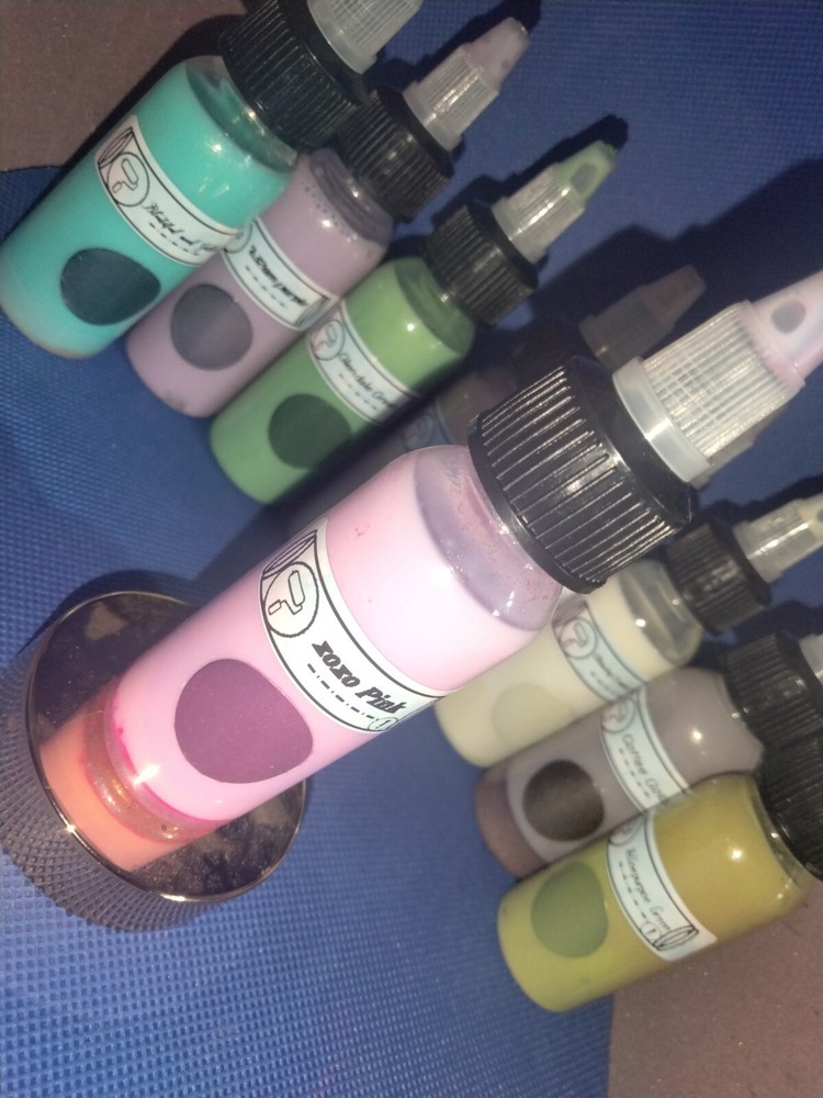Custom Airbrush Paint: xoxo Pink