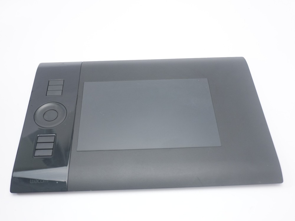 Wacom Intuos 4 Medium Graphics Tablet PTK-440 – Tablet ONLY –