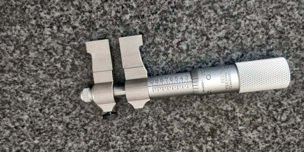 Starrett 700B Inside Micrometer Caliper 1-2" Range