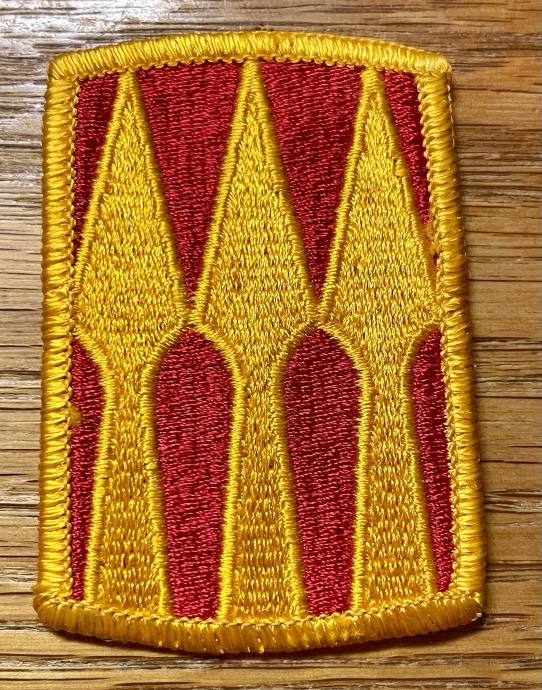 ORIGINAL 1966-1991 US ARMY 3rd SUPPORT COMMAND PATCH - MERROWED EDGE-NO GLOW