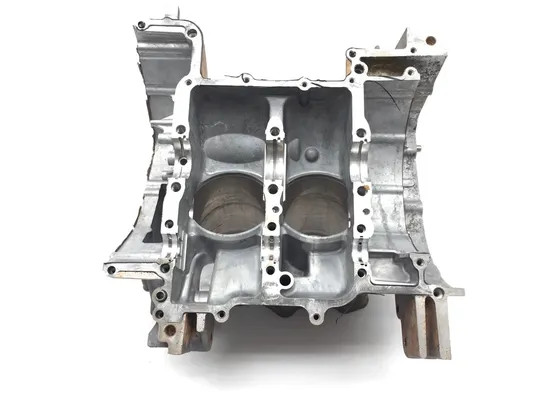 Engine Upper Lower Center Cases Case 2024 Yamaha Wolverine RMAX4 1000 XT-R 3377