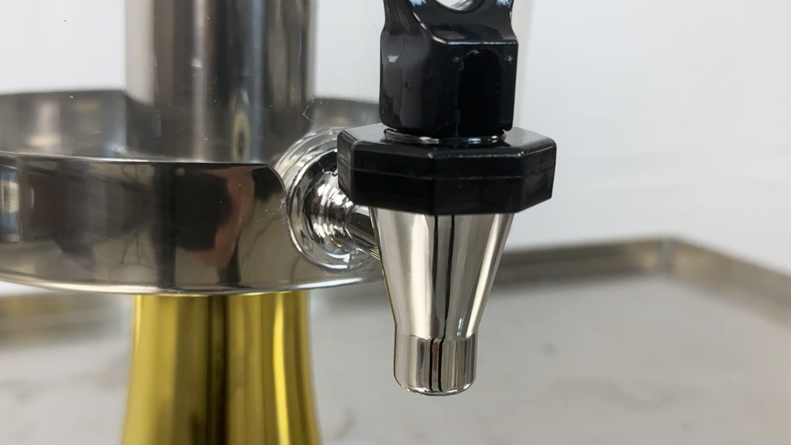 NEW Cold Chamber Drink Dispenser for any Beverage Juice Agua Fresca Cocktails