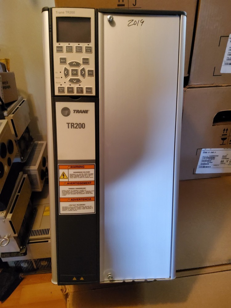 VFD variable frequency drive 480 volt 30 hp 22KW Danfoss Trane TR 200