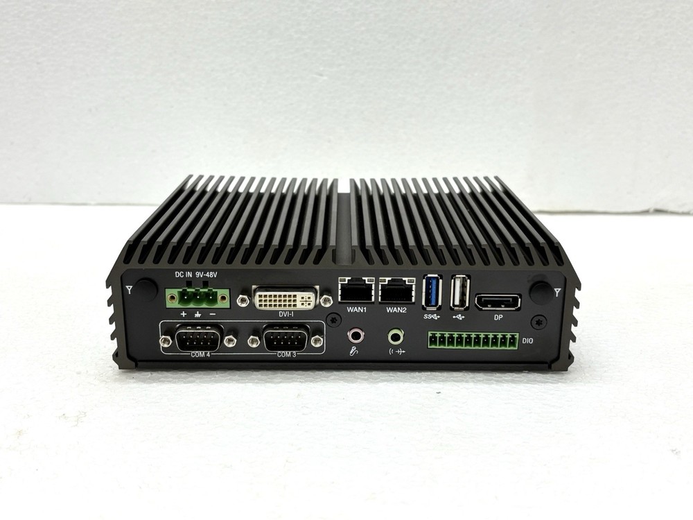 Cincoze DC-1100-R10 Compact Fanless Computer