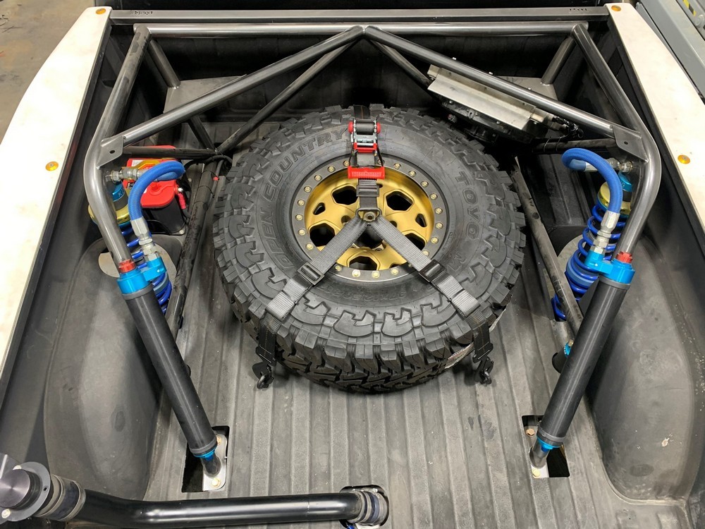 SpeedStrap 2In HD 3-Point Spare Tire Tie-Down with Swivel Hooks